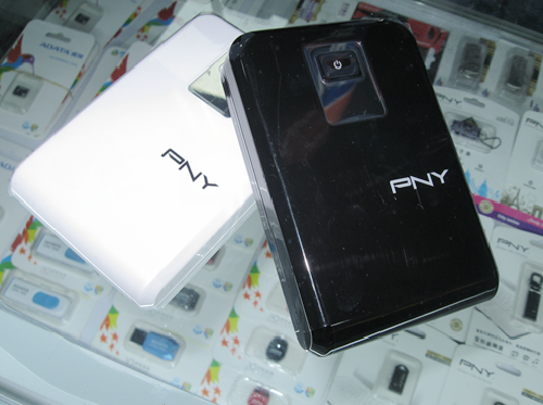 PNY优质移动电源精选 高效续航与军工品质的完美融合
